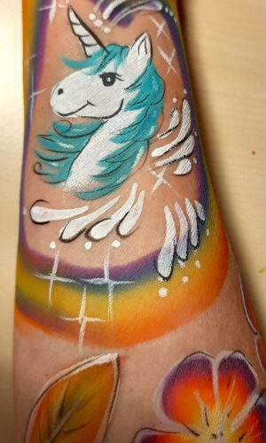 Einhorn Bodypainting