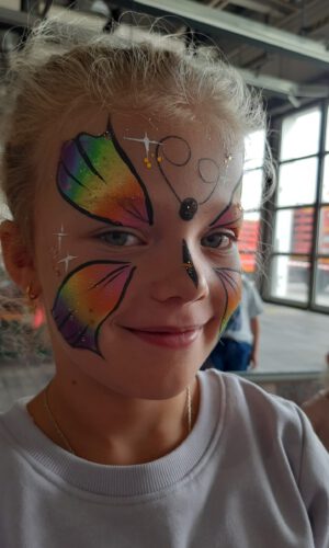 RegenbogenSchmetterling Kinderschminken